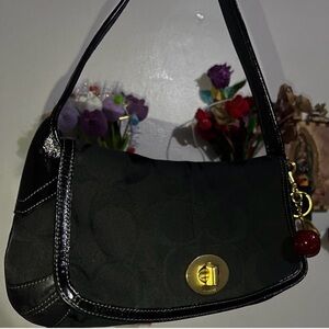 Coach Vintage Ergo Flap Bag Black Shoulder Bag with Gold Accents